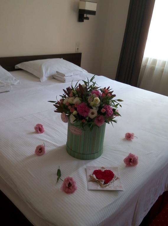 Hotel 12 Κχαρκίβ Εξωτερικό φωτογραφία